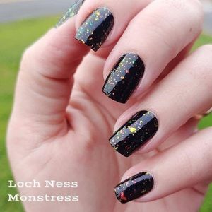 Color Street | Loch Ness Monstress *Prism FX* nail polish strips